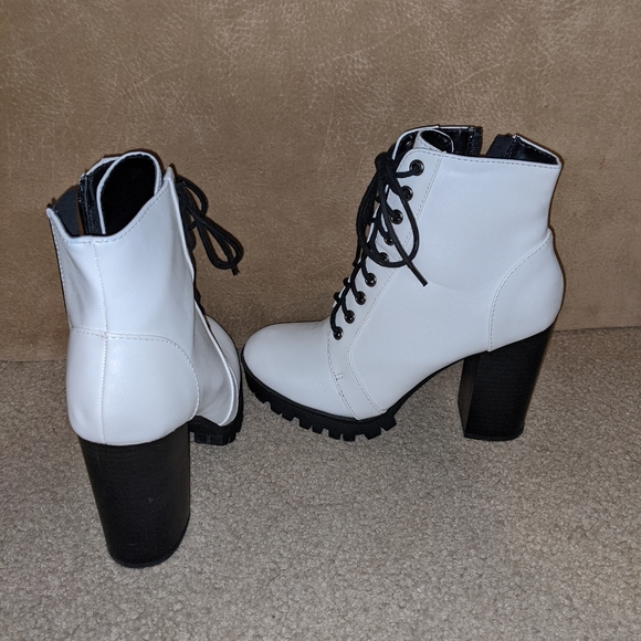 Booties - Picture 4 of 4